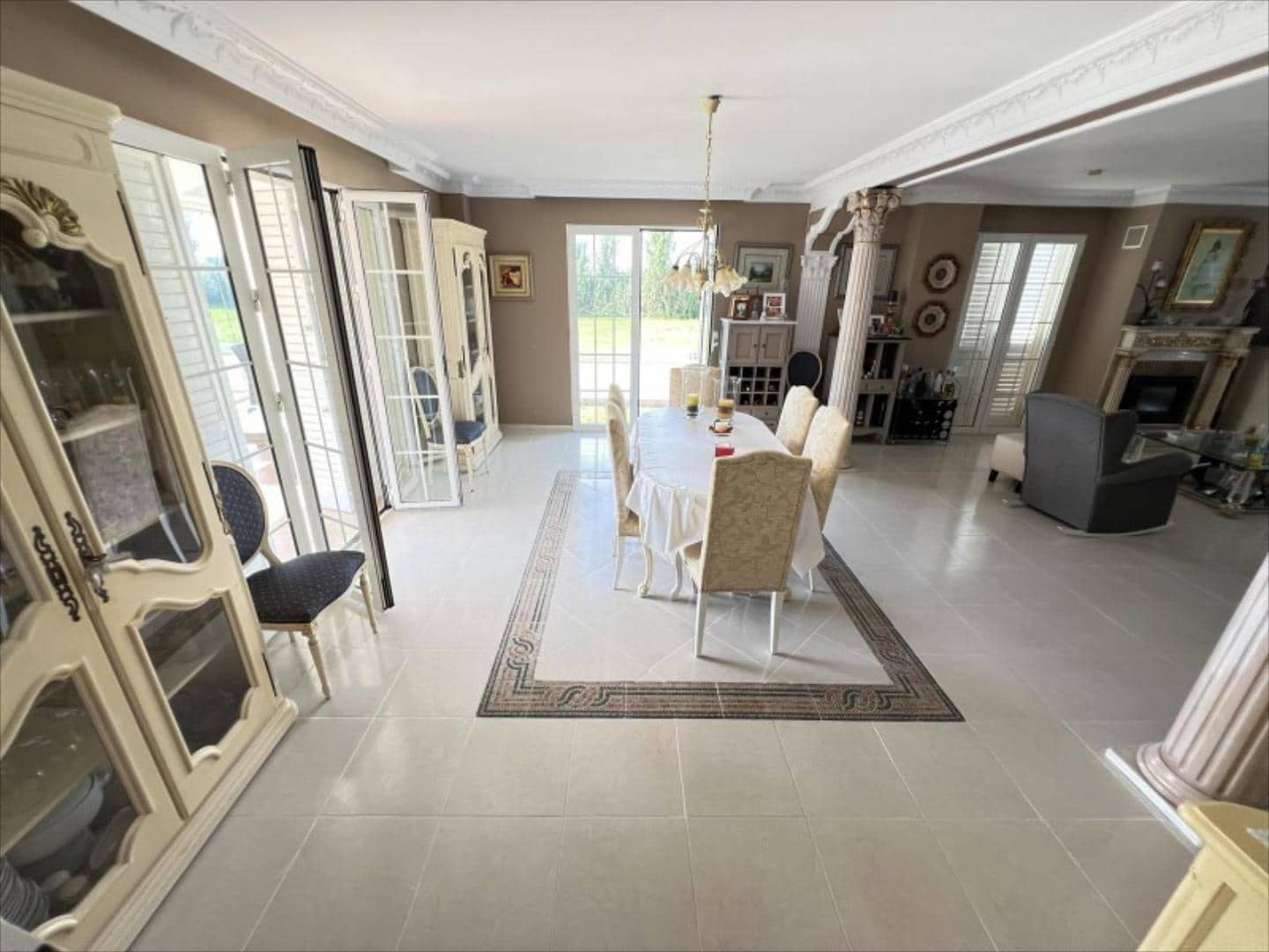 Chalet de 7 habitaciones en Cullera en venta con piscina - 1.350.000 € (Ref: 9505957)