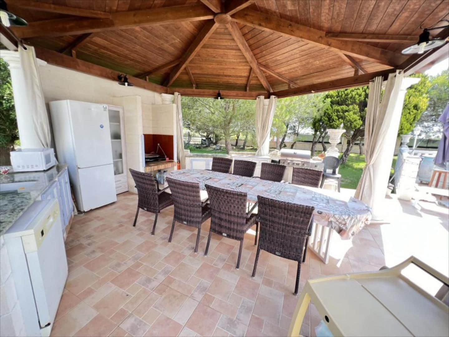 Chalet de 7 habitaciones en Cullera en venta con piscina - 1.350.000 € (Ref: 9505957)