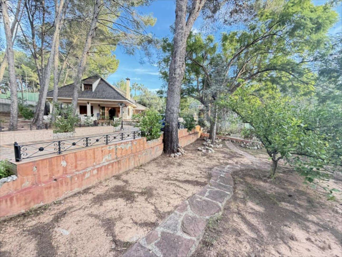 5 Zimmer Villa zu verkaufen in Alzira - 355.000 € (Ref: 9505958)