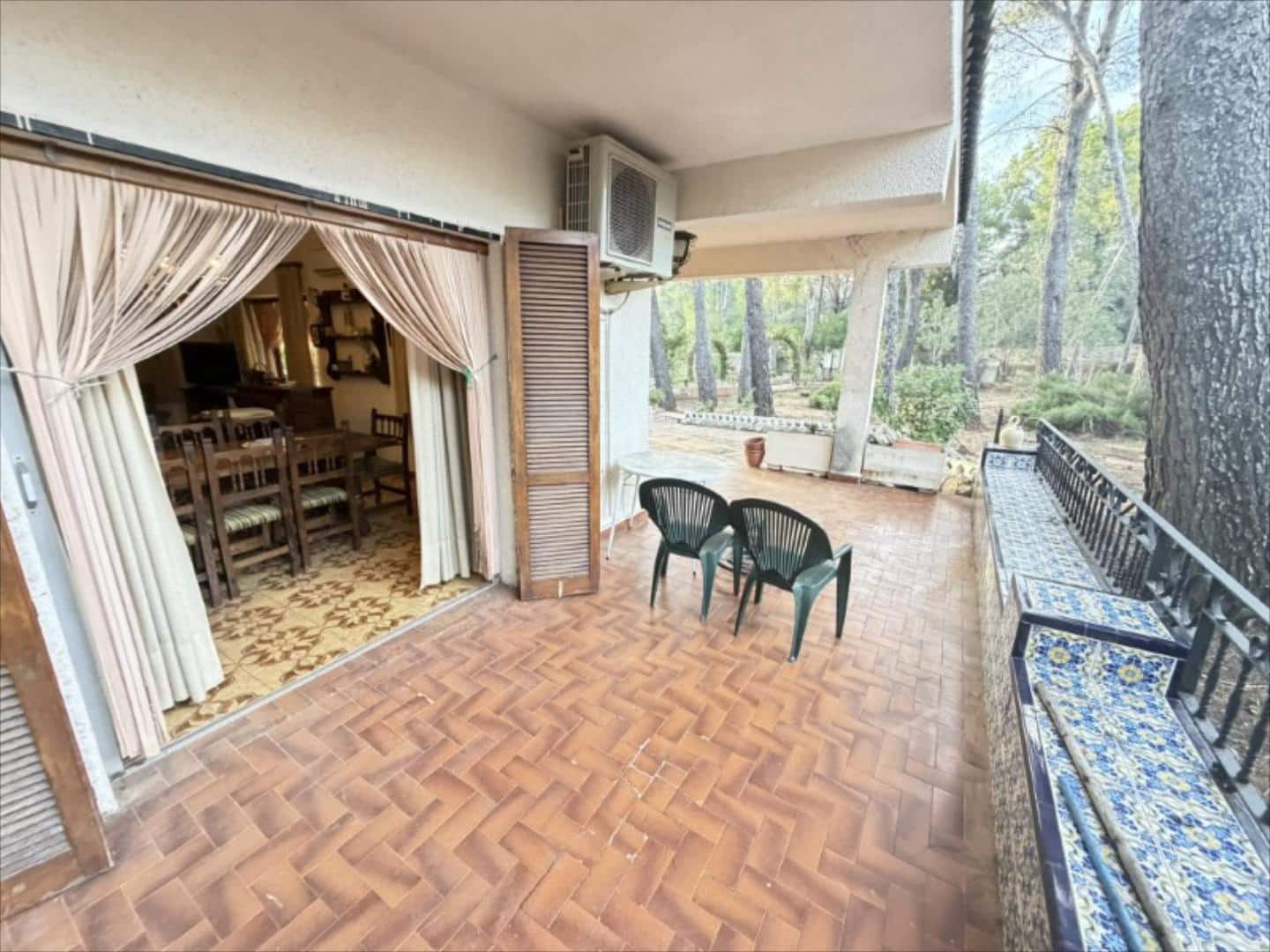 5 bedroom Villa for sale in Alzira - € 355,000 (Ref: 9505958)