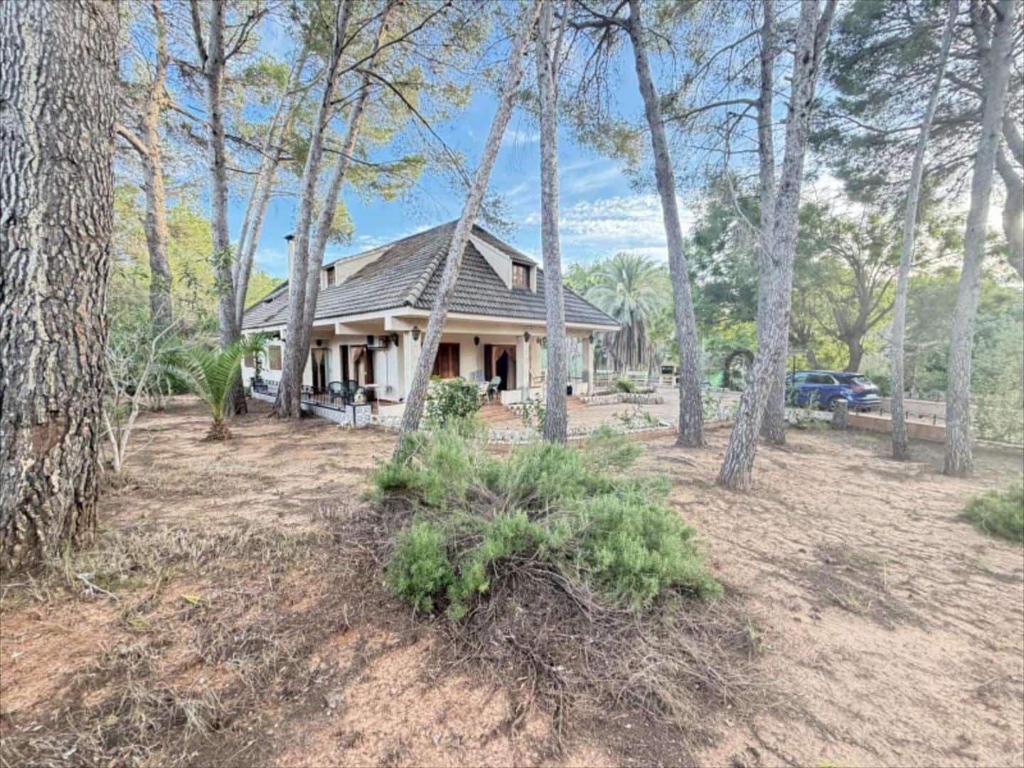 5 bedroom Villa for sale in Alzira - € 355,000 (Ref: 9505958)