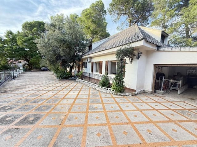 5 soverom Villa til salgs i Alzira - € 355 000 (Ref: 9505958)