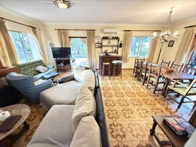 5 makuuhuone Huvila myytävänä paikassa Alzira - 355 000 € (Ref: 9505958)