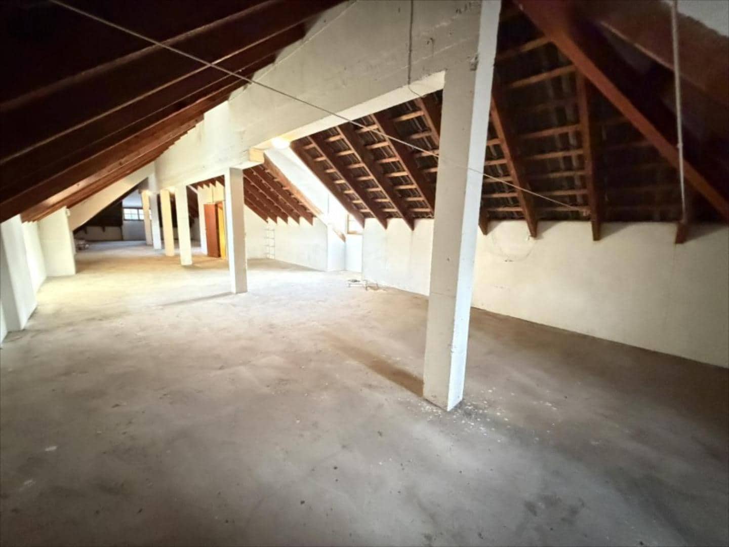 Chalet de 5 habitaciones en Alzira en venta - 335.000 € (Ref: 9505958)