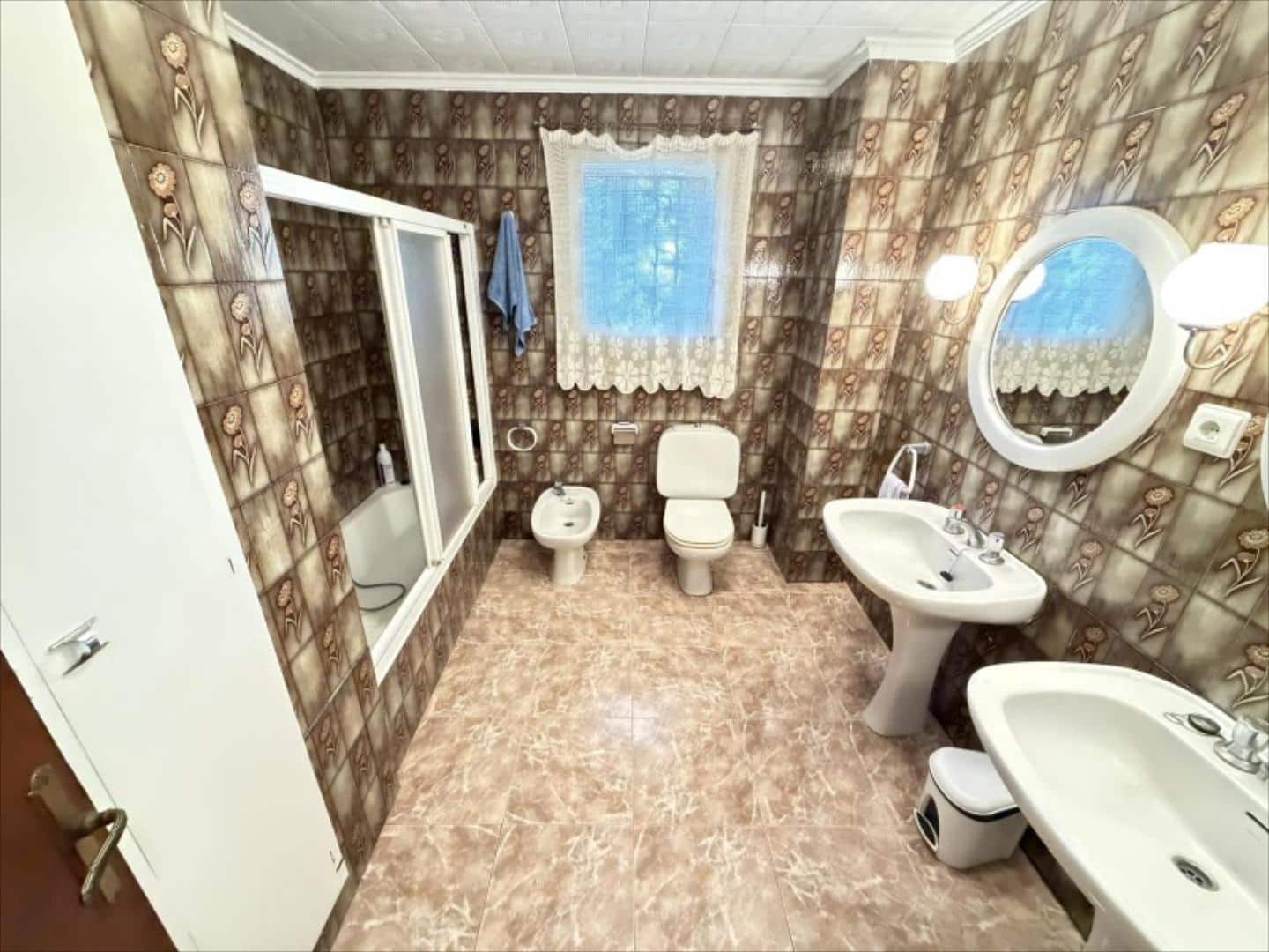 Chalet de 5 habitaciones en Alzira en venta - 335.000 € (Ref: 9505958)