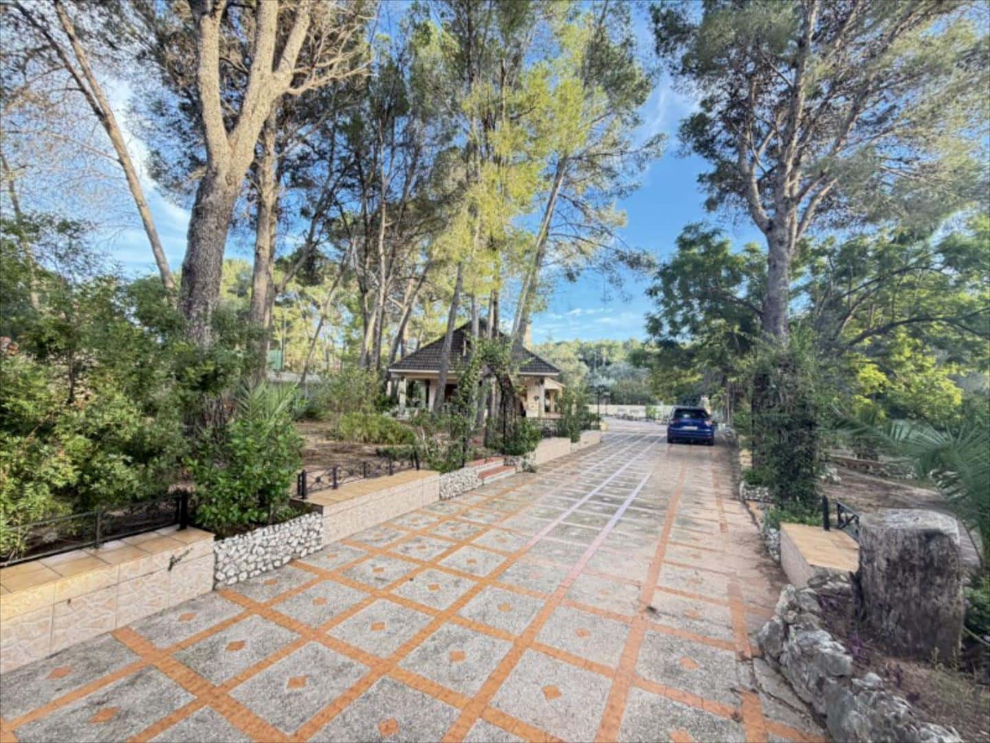 Chalet de 5 habitaciones en Alzira en venta - 335.000 € (Ref: 9505958)