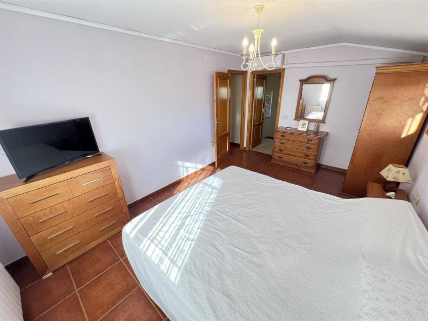 4 chambre Villa/Maison à vendre à Alzira - 340 000 € (Ref: 9505960)