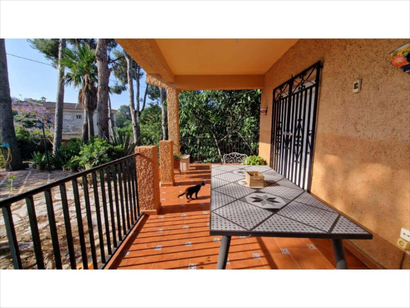 4 bedroom Villa for sale in Alberic - € 290,000 (Ref: 9505961)