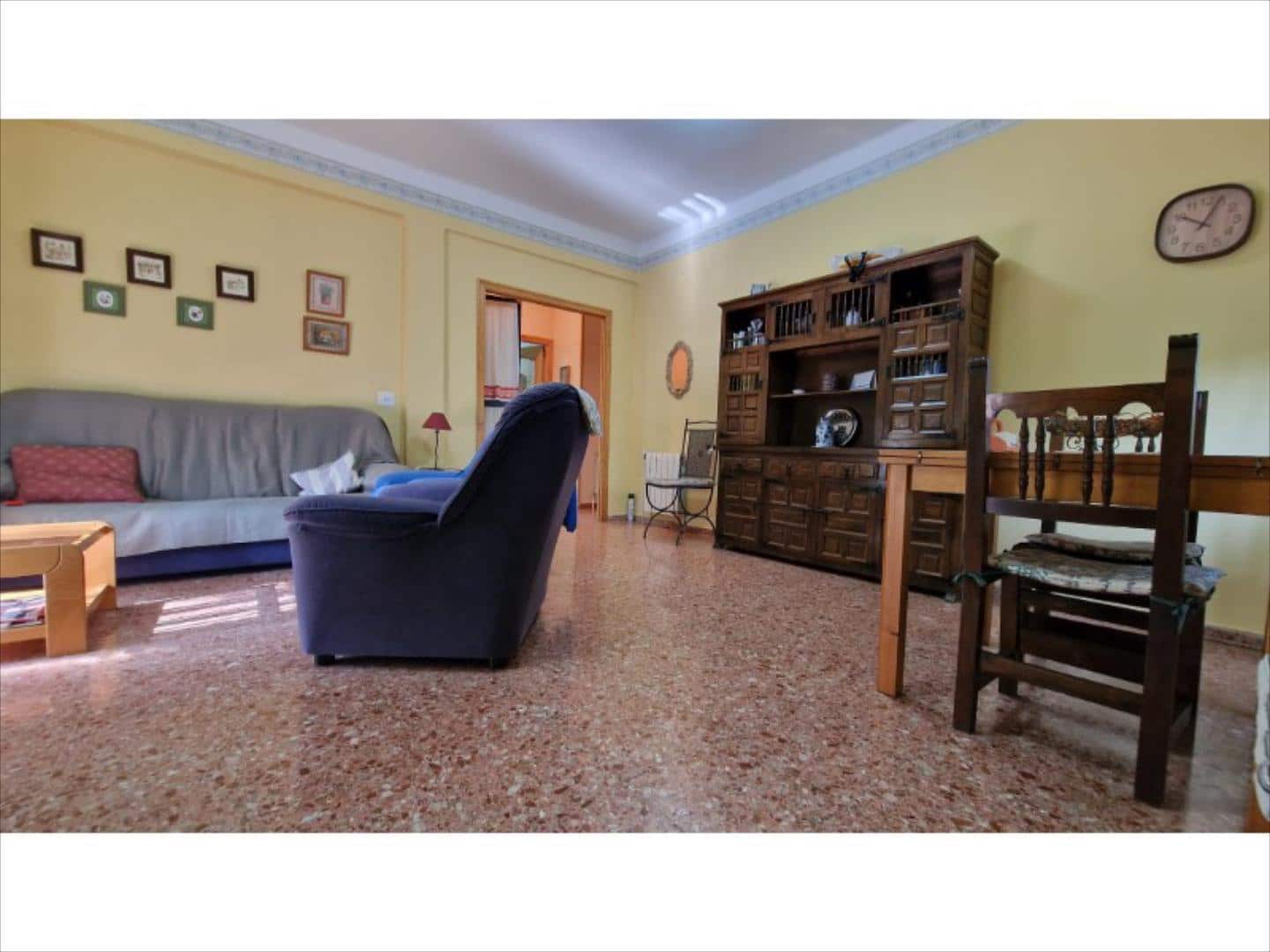 4 bedroom Villa for sale in Alberic - € 290,000 (Ref: 9505961)