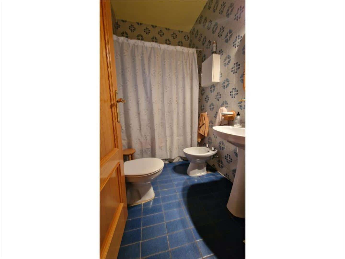 4 bedroom Villa for sale in Alberic - € 290,000 (Ref: 9505961)