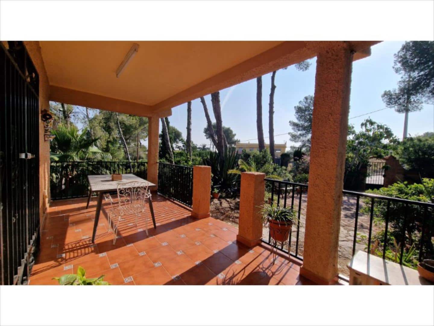 4 bedroom Villa for sale in Alberic - € 290,000 (Ref: 9505961)