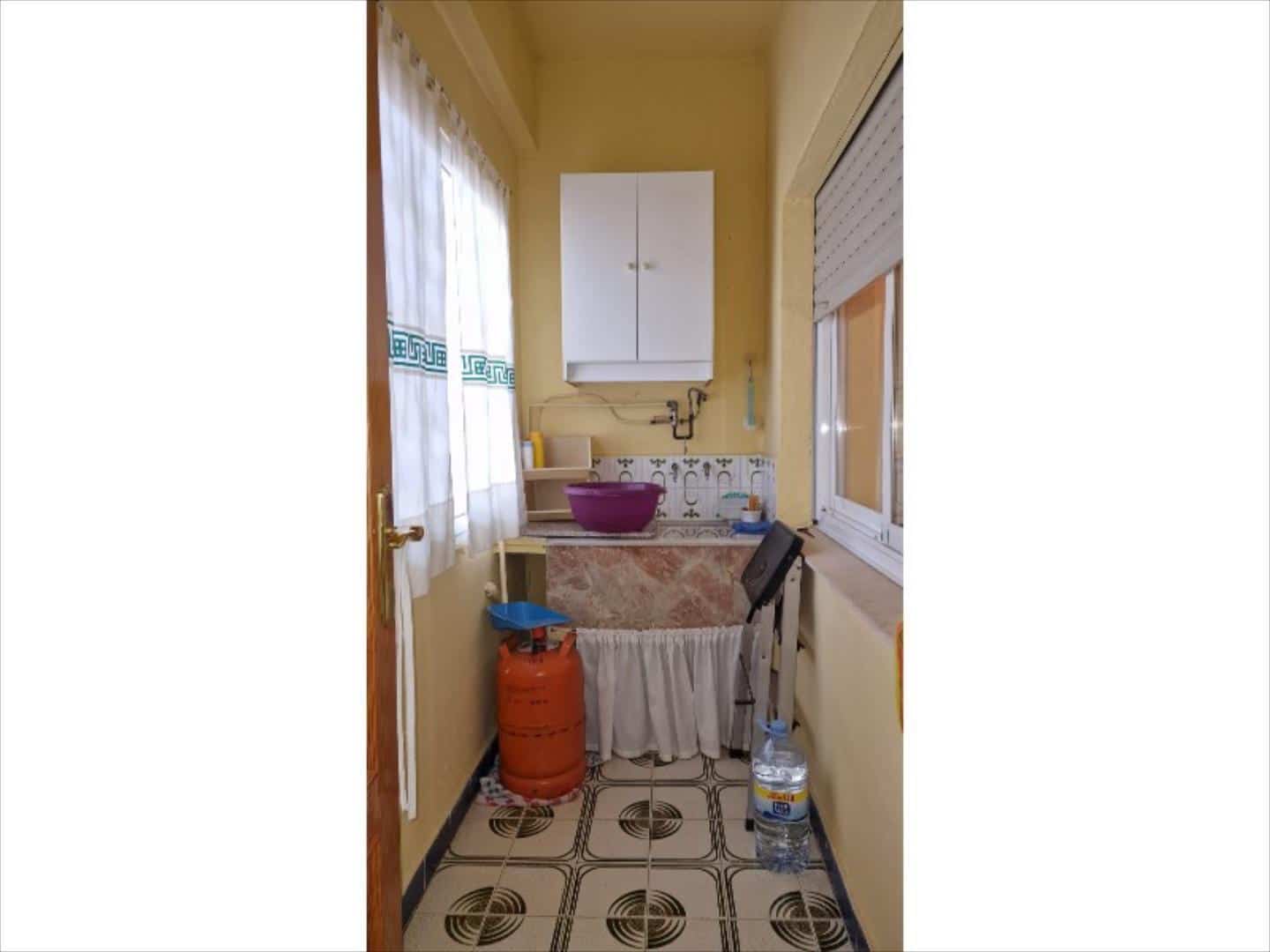 4 bedroom Villa for sale in Alberic - € 290,000 (Ref: 9505961)