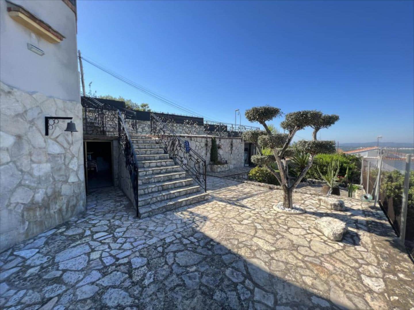 4 bedroom Villa for sale in Alzira with pool - € 370,000 (Ref: 9505962)