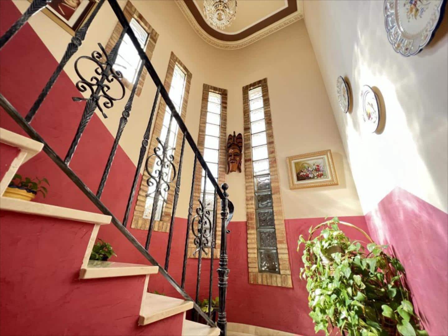 4 bedroom Villa for sale in Alzira with pool - € 370,000 (Ref: 9505962)