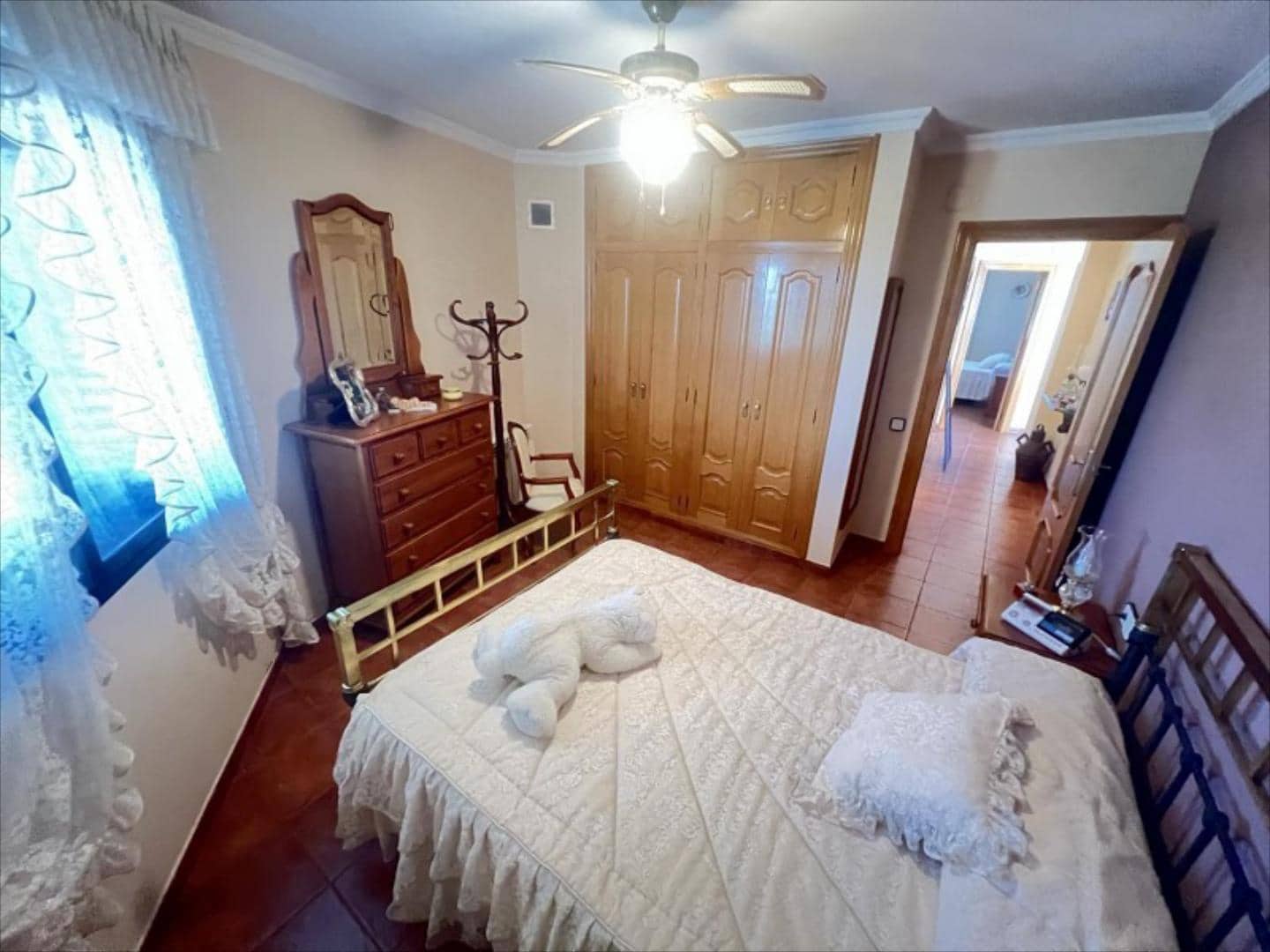 4 bedroom Villa for sale in Alzira with pool - € 370,000 (Ref: 9505962)