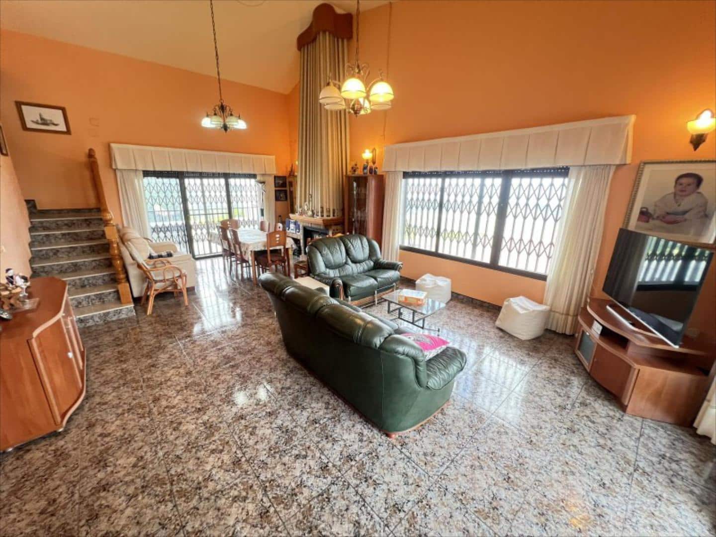 4 bedroom Villa for sale in Alzira with pool - € 550,000 (Ref: 9505963)