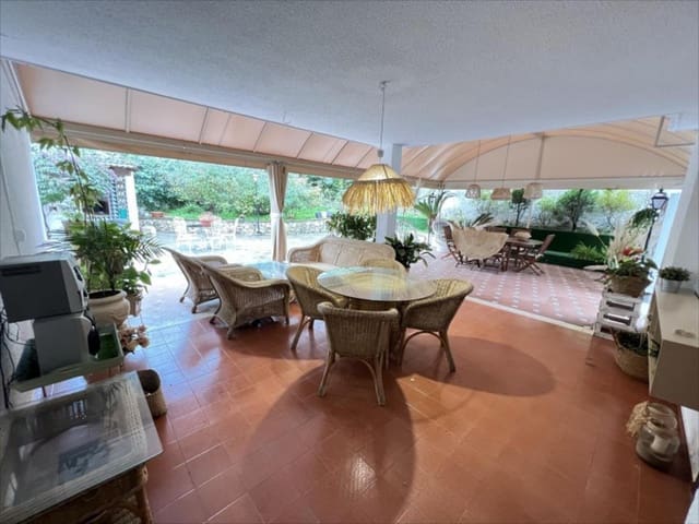 5 bedroom Flat for sale in Alzira with pool - € 495,000 (Ref: 9505964)