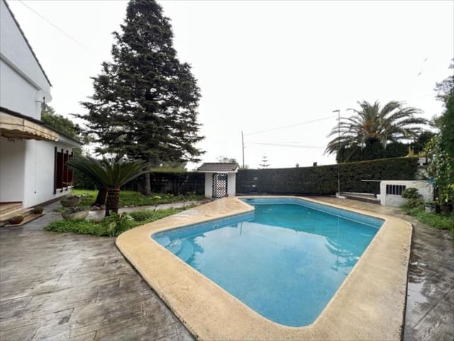 5 bedroom Flat for sale in Alzira with pool - € 495,000 (Ref: 9505964)