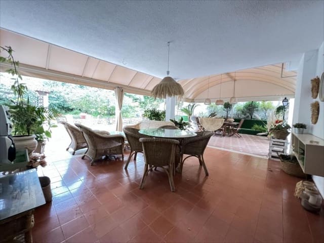 5 bedroom Flat for sale in Alzira with pool - € 495,000 (Ref: 9505964)