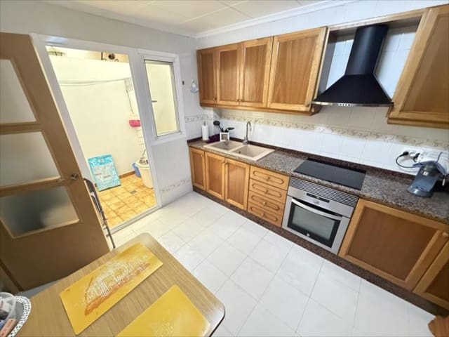 4 bedroom Townhouse for sale in Guadassuar - € 220,000 (Ref: 9505967)