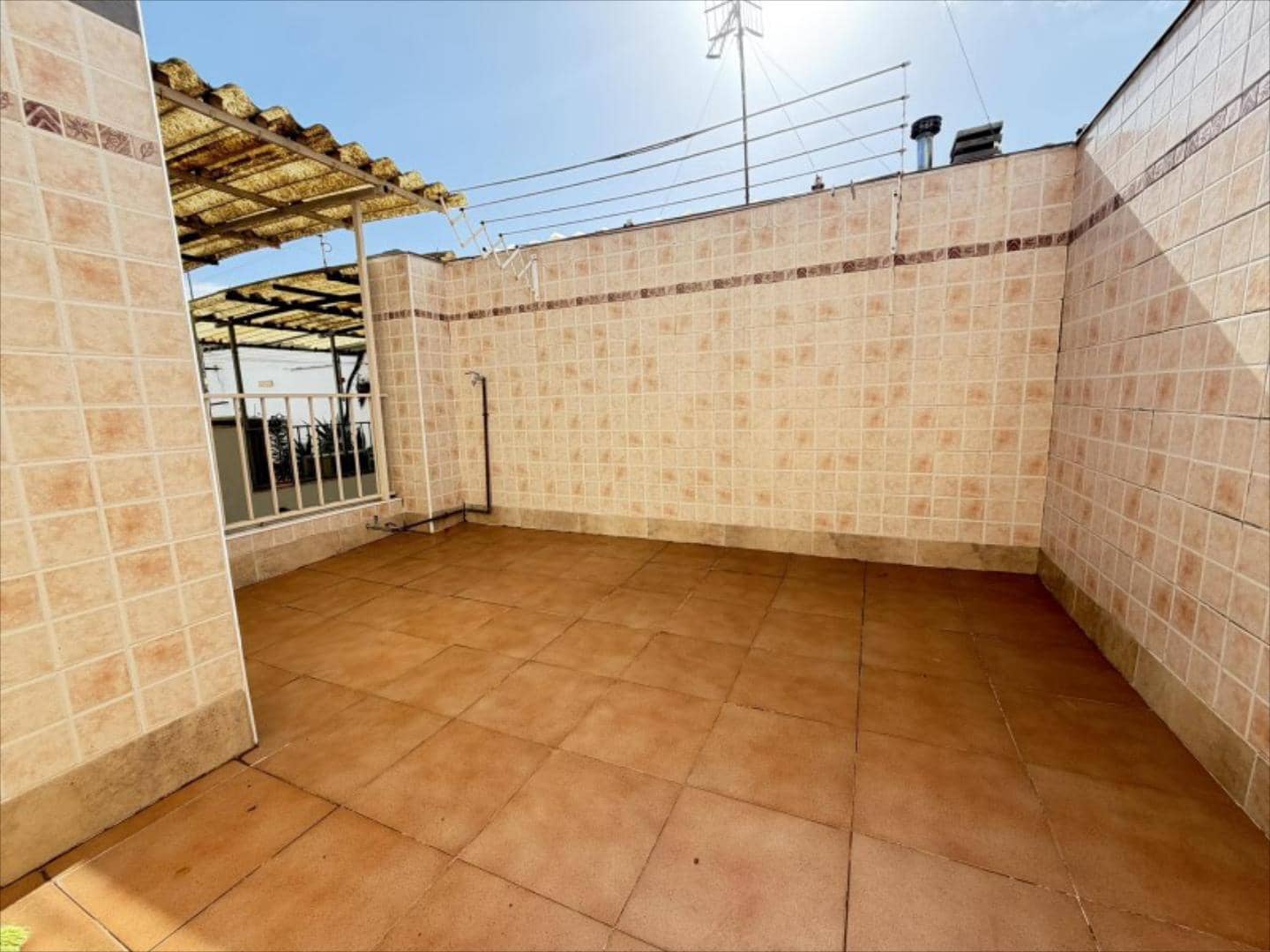 4 bedroom Townhouse for sale in Guadassuar - € 220,000 (Ref: 9505967)