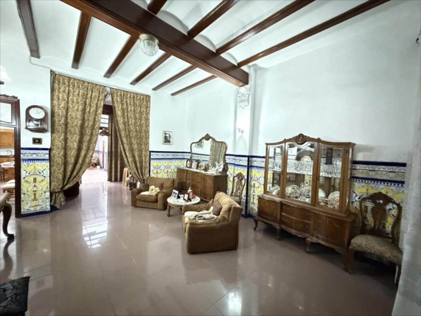 6 quarto Casa em Banda para venda em Alzira - 375 000 € (Ref: 9505968)