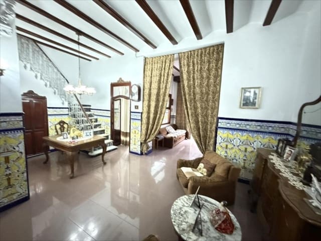 6 quarto Casa em Banda para venda em Alzira - 375 000 € (Ref: 9505968)