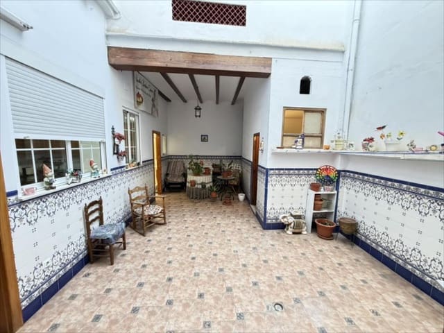 6 quarto Casa em Banda para venda em Alzira - 375 000 € (Ref: 9505968)