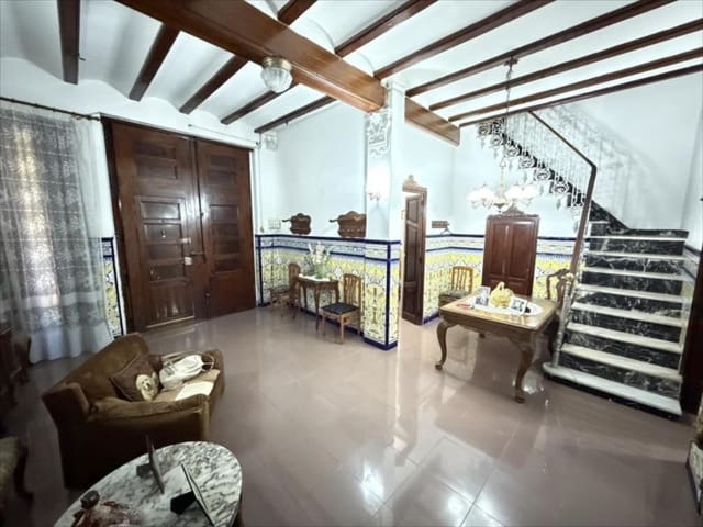 6 quarto Casa em Banda para venda em Alzira - 375 000 € (Ref: 9505968)
