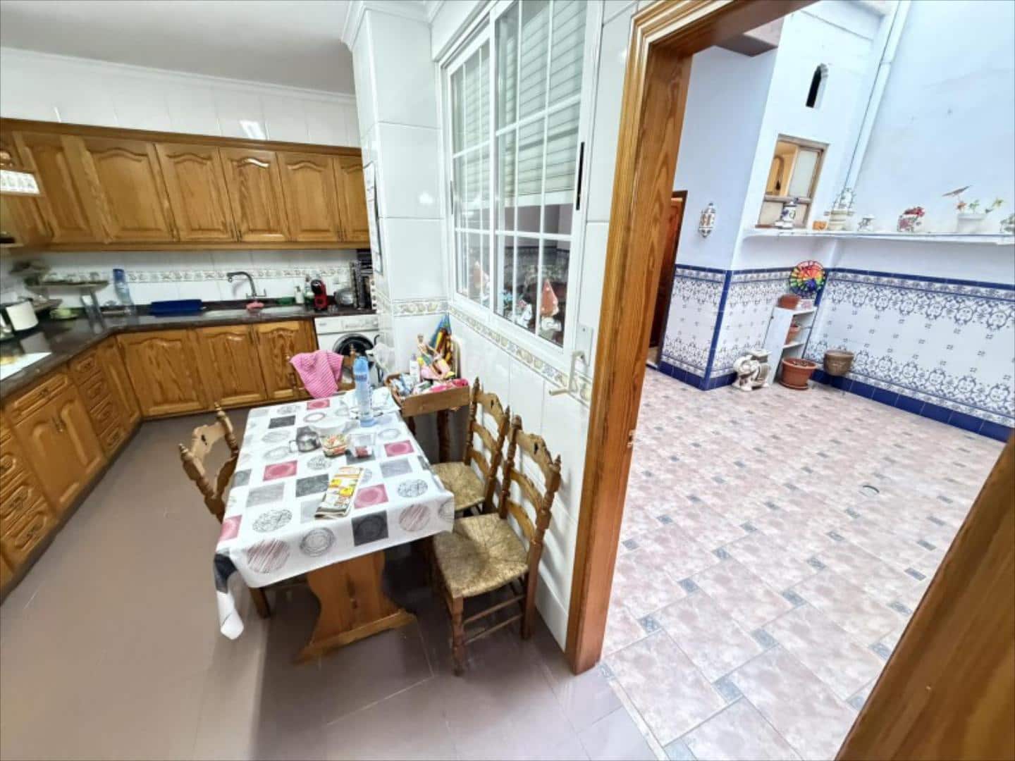 6 quarto Casa em Banda para venda em Alzira - 375 000 € (Ref: 9505968)