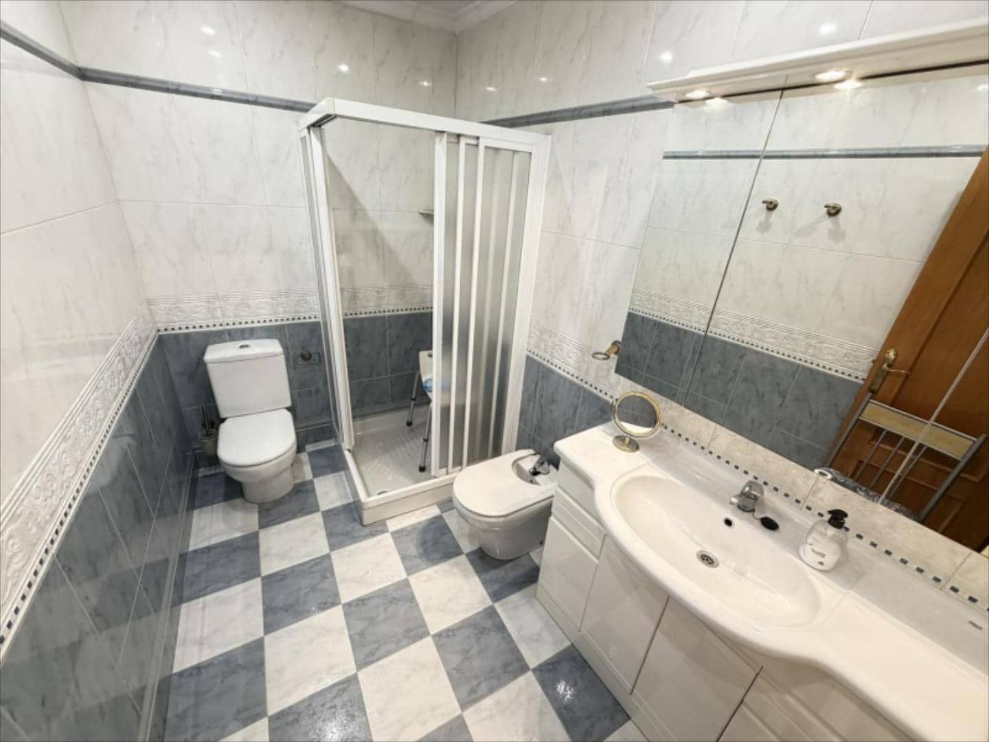 6 quarto Casa em Banda para venda em Alzira - 375 000 € (Ref: 9505968)