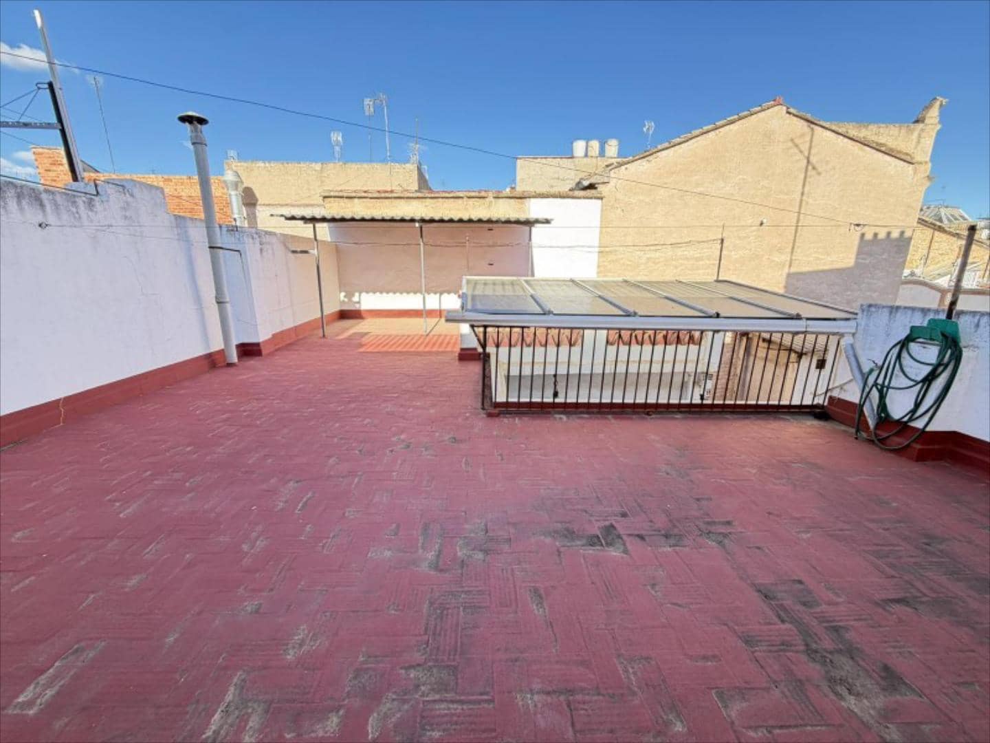 6 quarto Casa em Banda para venda em Alzira - 375 000 € (Ref: 9505968)