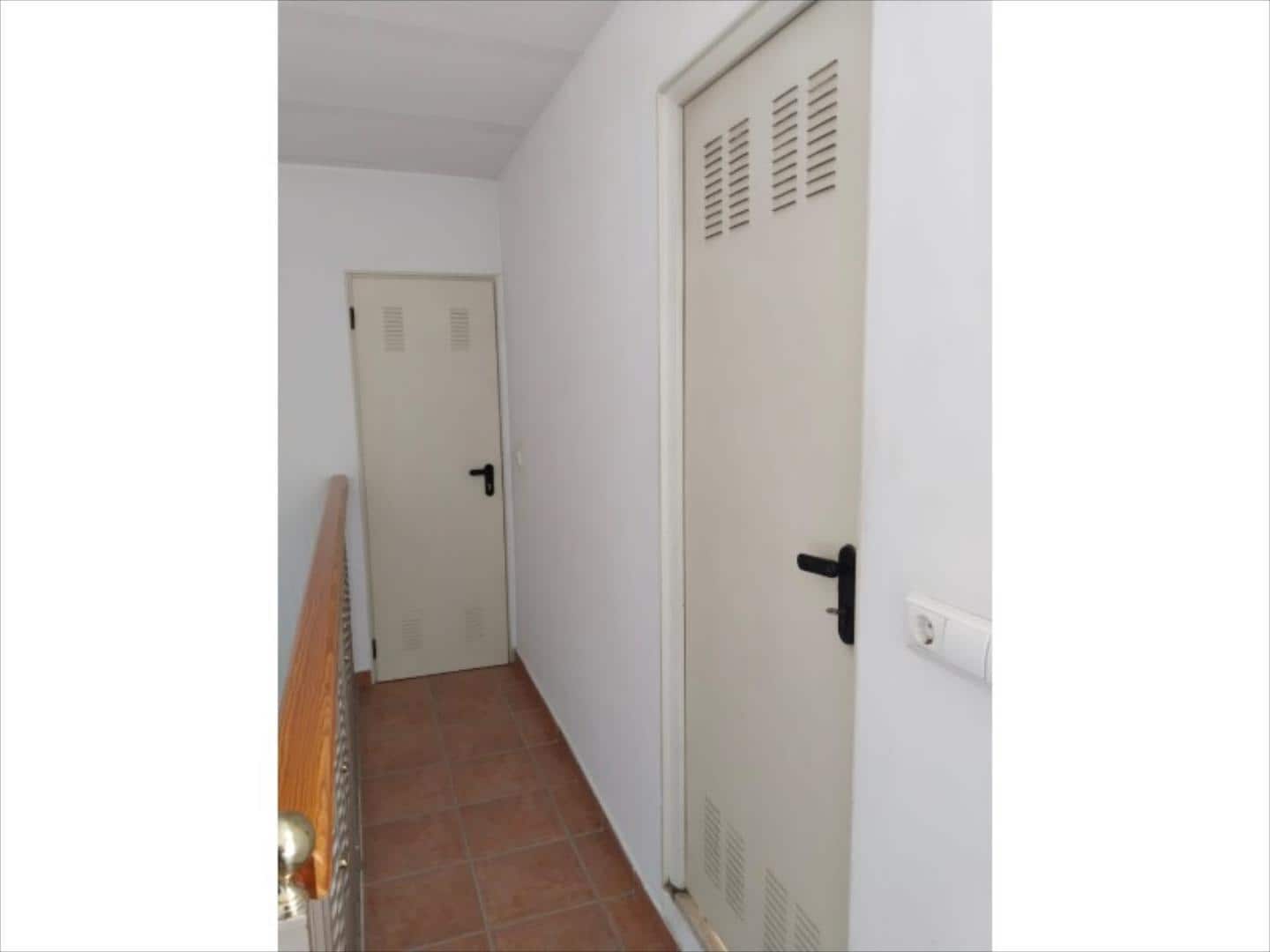 3 quarto Casa em Banda para venda em Alzira - 187 000 € (Ref: 9505969)