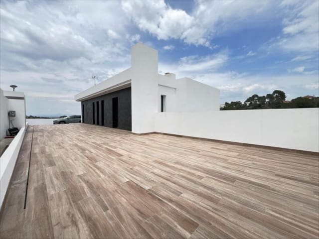 5 bedroom Villa for sale in Alzira with pool - € 995,000 (Ref: 9505971)