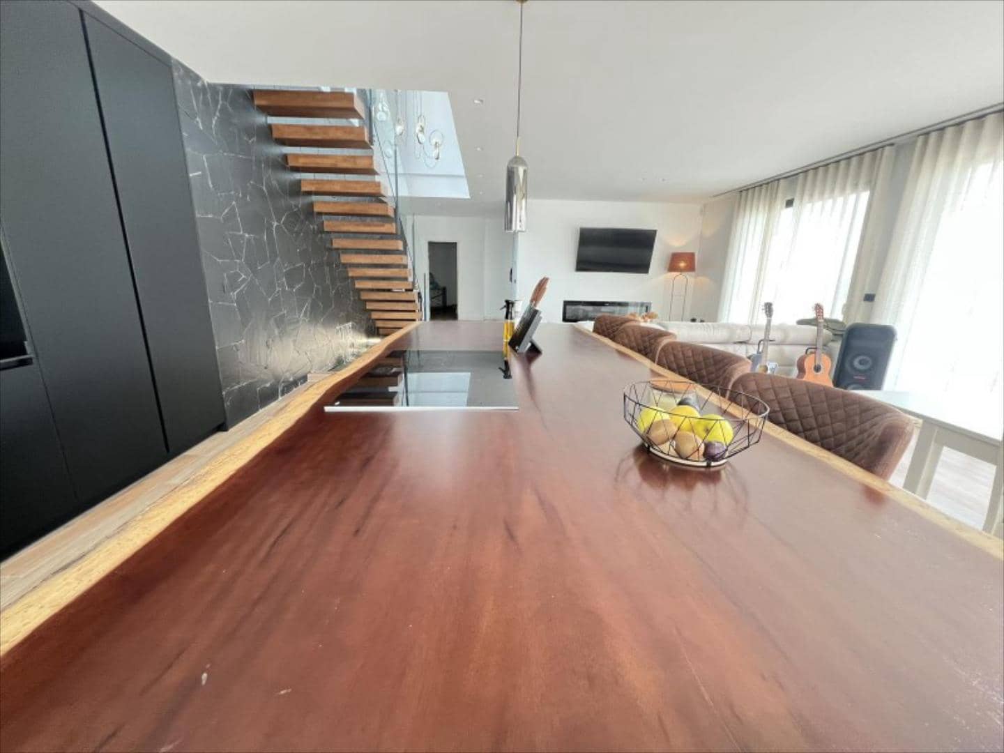 5 bedroom Villa for sale in Alzira with pool - € 995,000 (Ref: 9505971)