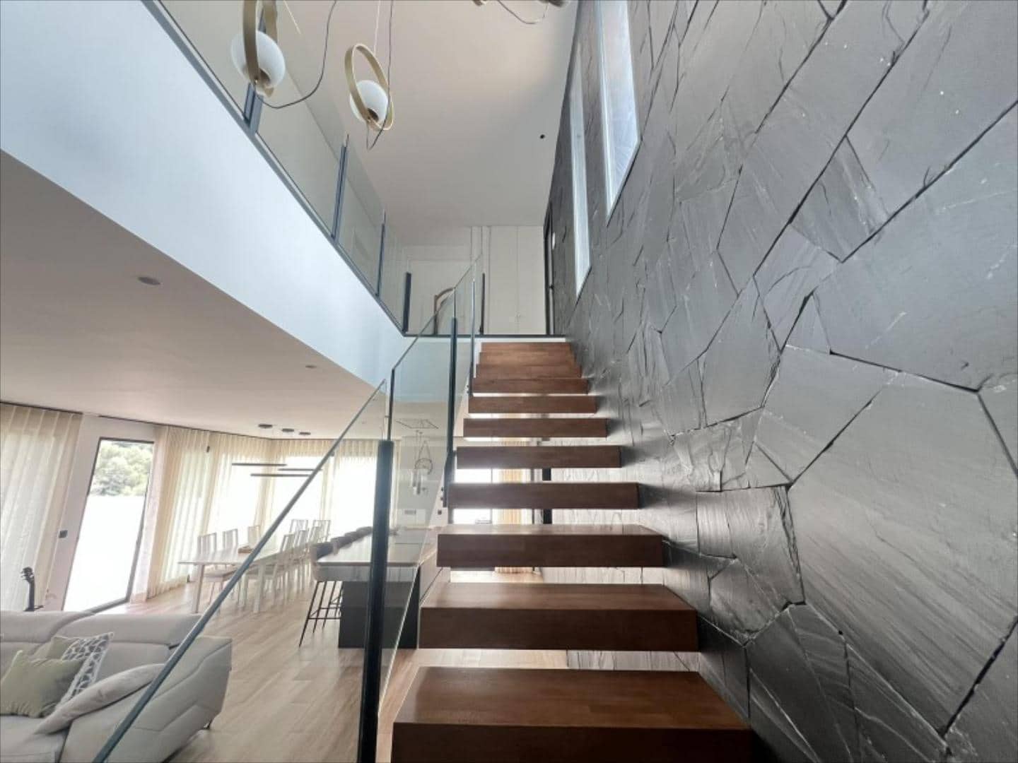 5 bedroom Villa for sale in Alzira with pool - € 995,000 (Ref: 9505971)