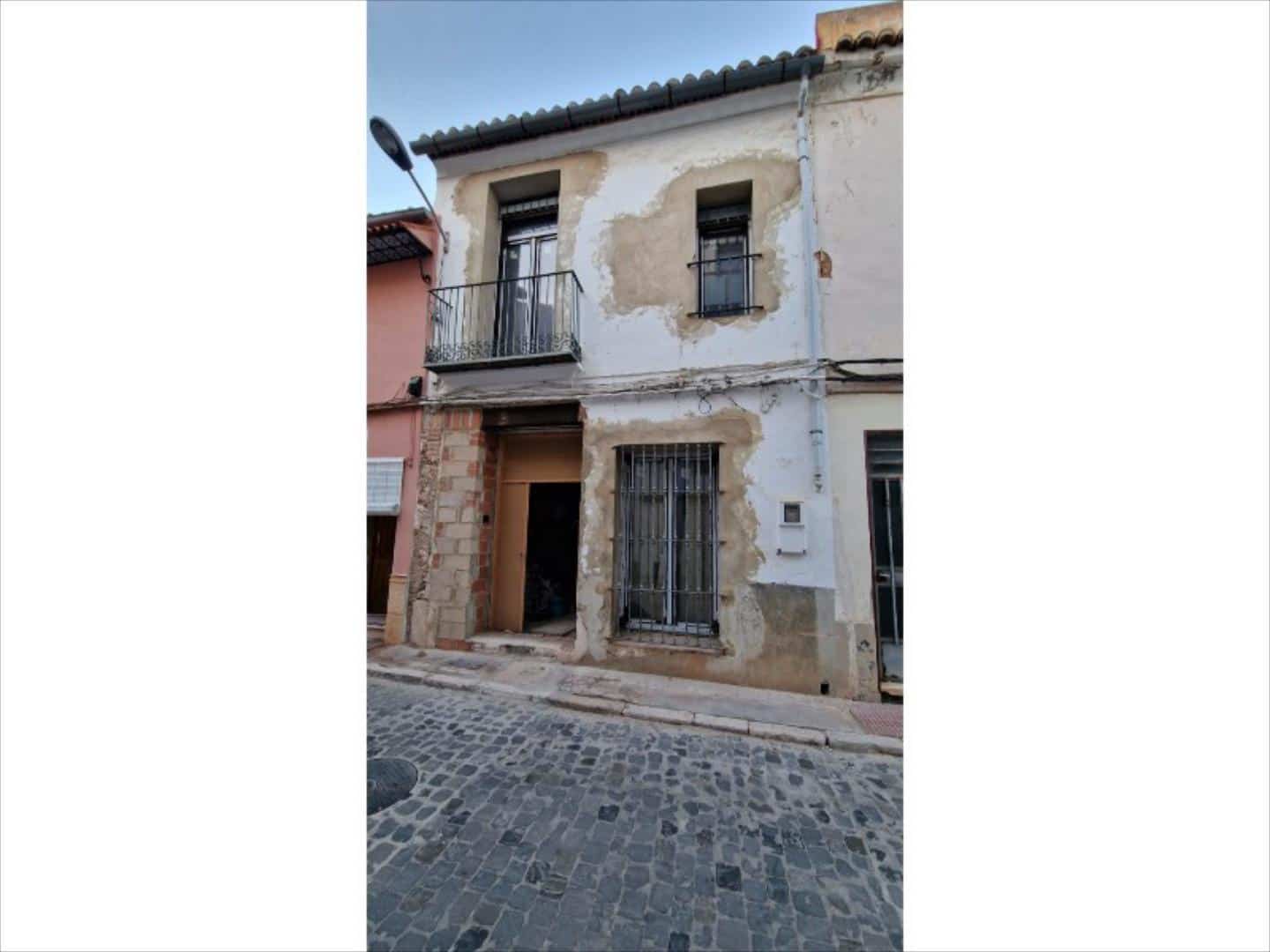 3 bedroom Townhouse for sale in Alginet - € 185,000 (Ref: 9508441)