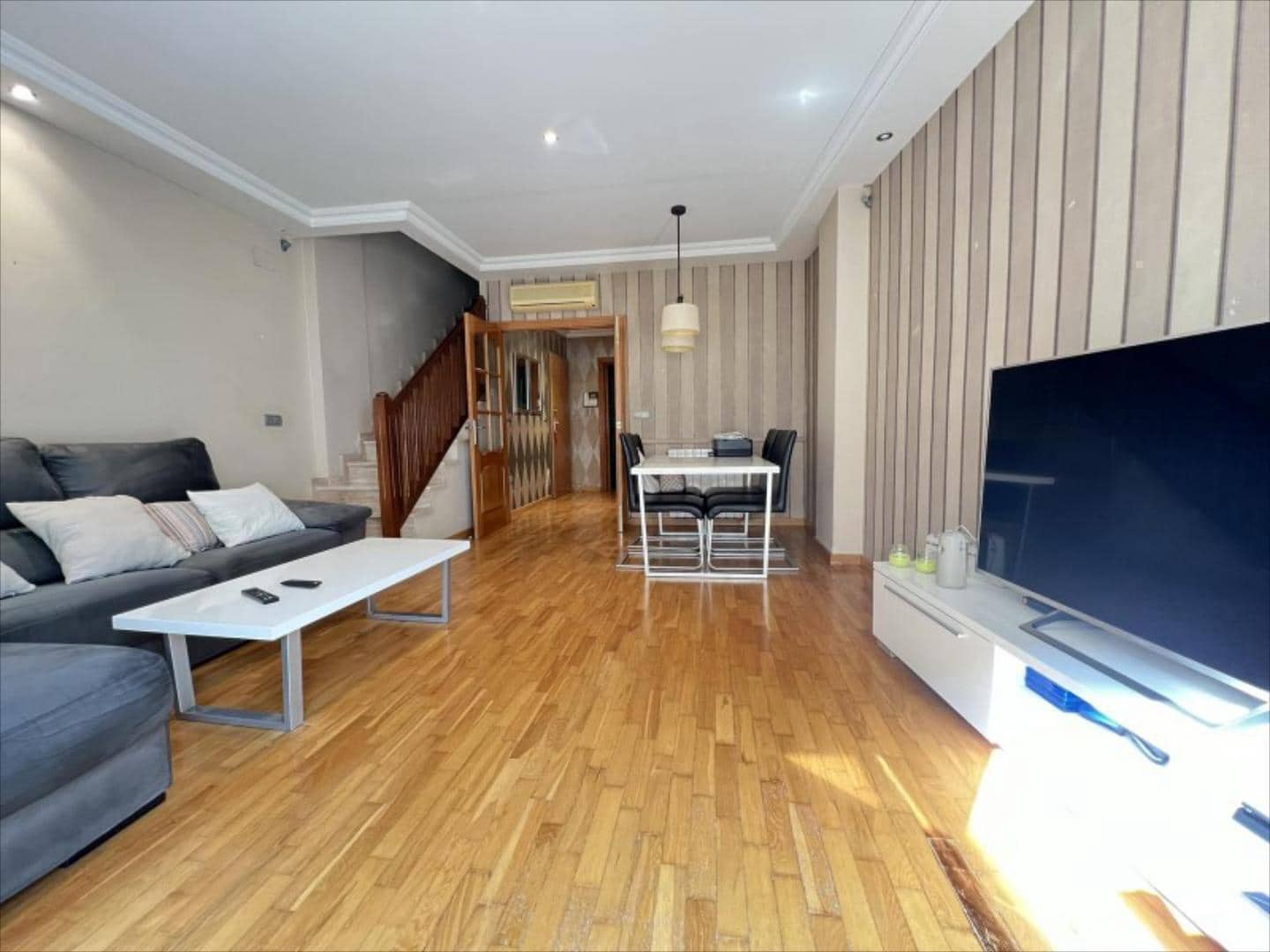 3 quarto Casa em Banda para venda em Alzira - 215 000 € (Ref: 9508754)