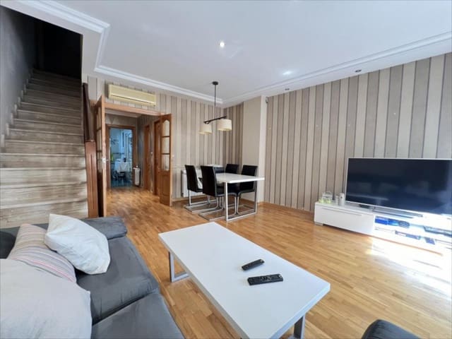 3 quarto Casa em Banda para venda em Alzira - 215 000 € (Ref: 9508754)