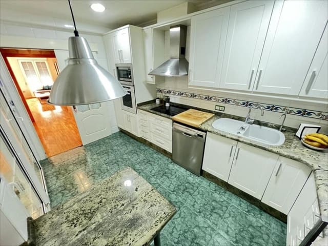 3 quarto Casa em Banda para venda em Alzira - 215 000 € (Ref: 9508754)