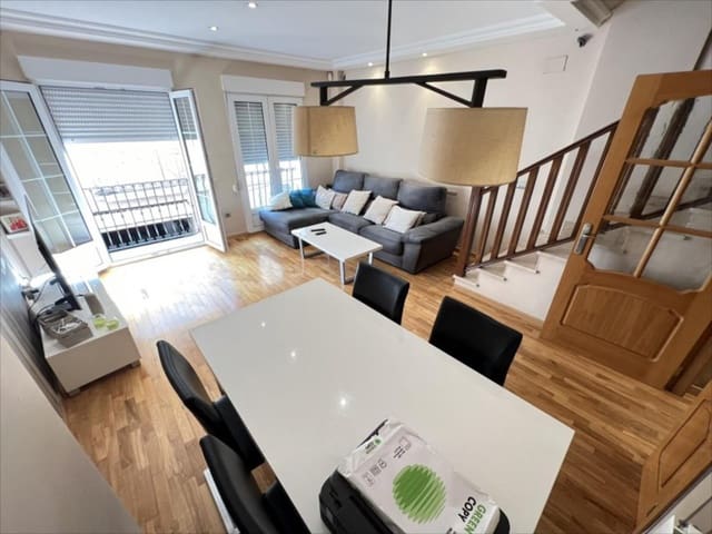 3 quarto Casa em Banda para venda em Alzira - 215 000 € (Ref: 9508754)