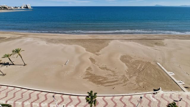 4 makuuhuone Huoneisto myytävänä paikassa Racó, Cullera - 300 000 € (Ref: 9623002)