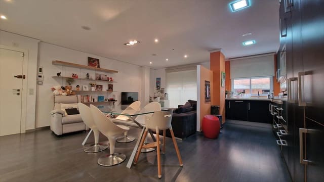 2 makuuhuone Asunto myytävänä paikassa Alzira - 160 000 € (Ref: 9674784)