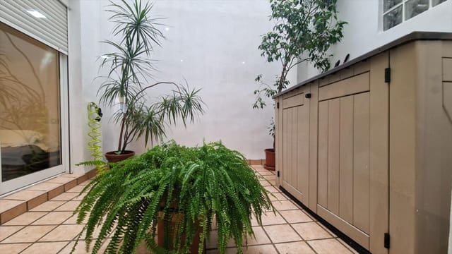 2 makuuhuone Asunto myytävänä paikassa Alzira - 160 000 € (Ref: 9674784)