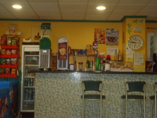 Commercial for sale in Xeraco - € 189,000 (Ref: 7820656)