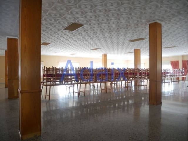 Commercial for sale in Alginet with pool - € 1,000,000 (Ref: 7820687)