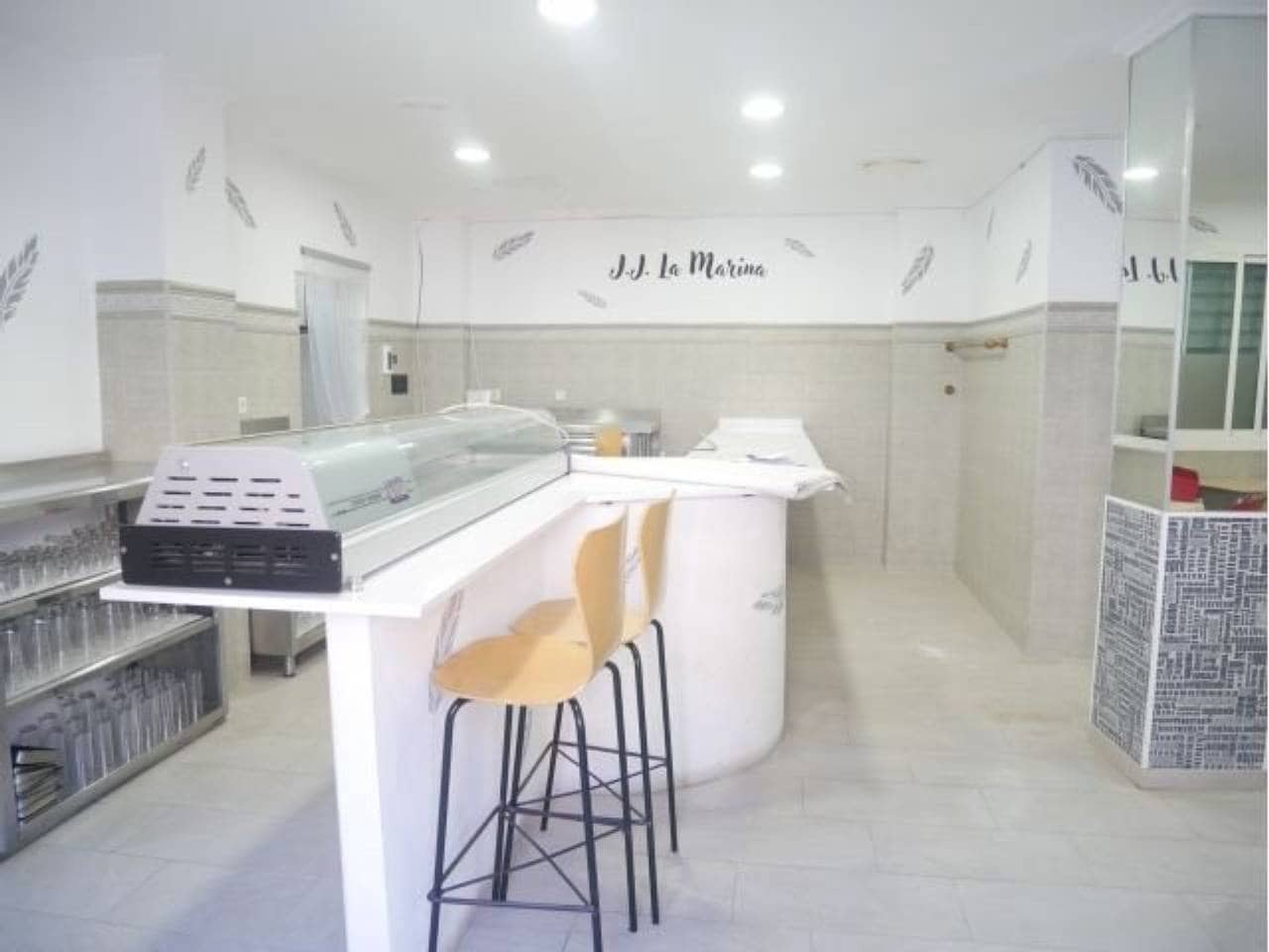 Commerciale in vendita in Benirredra - 102.000 € (Rif: 7820744)