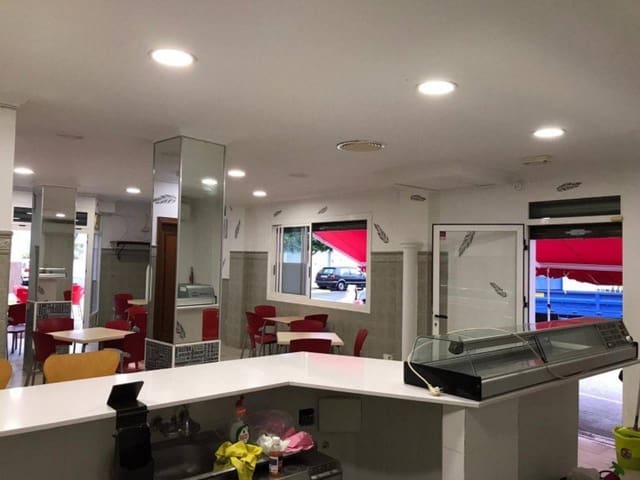 Commercial for sale in Benirredrá - € 102,000 (Ref: 7820744)