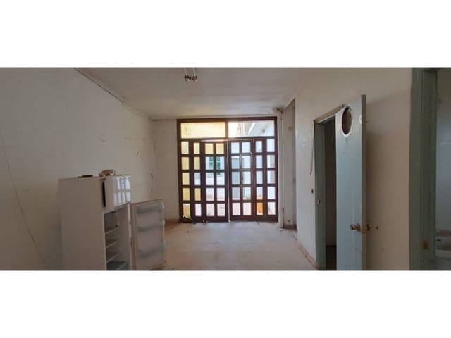 4 bedroom Finca/Country House for sale in Llaurí with garage - € 200,000 (Ref: 7820764)