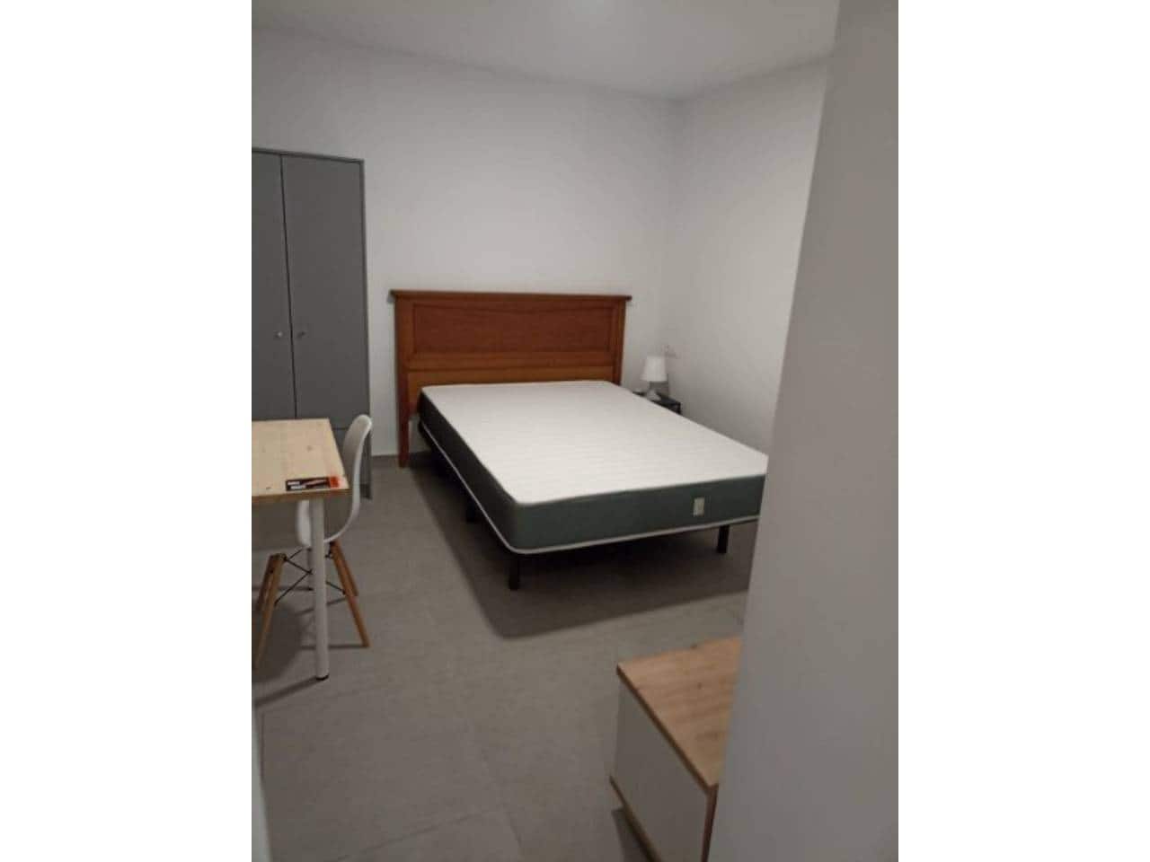 8 soveværelse Byhus til salg i Gandia - € 500.000 (Ref: 8441003)